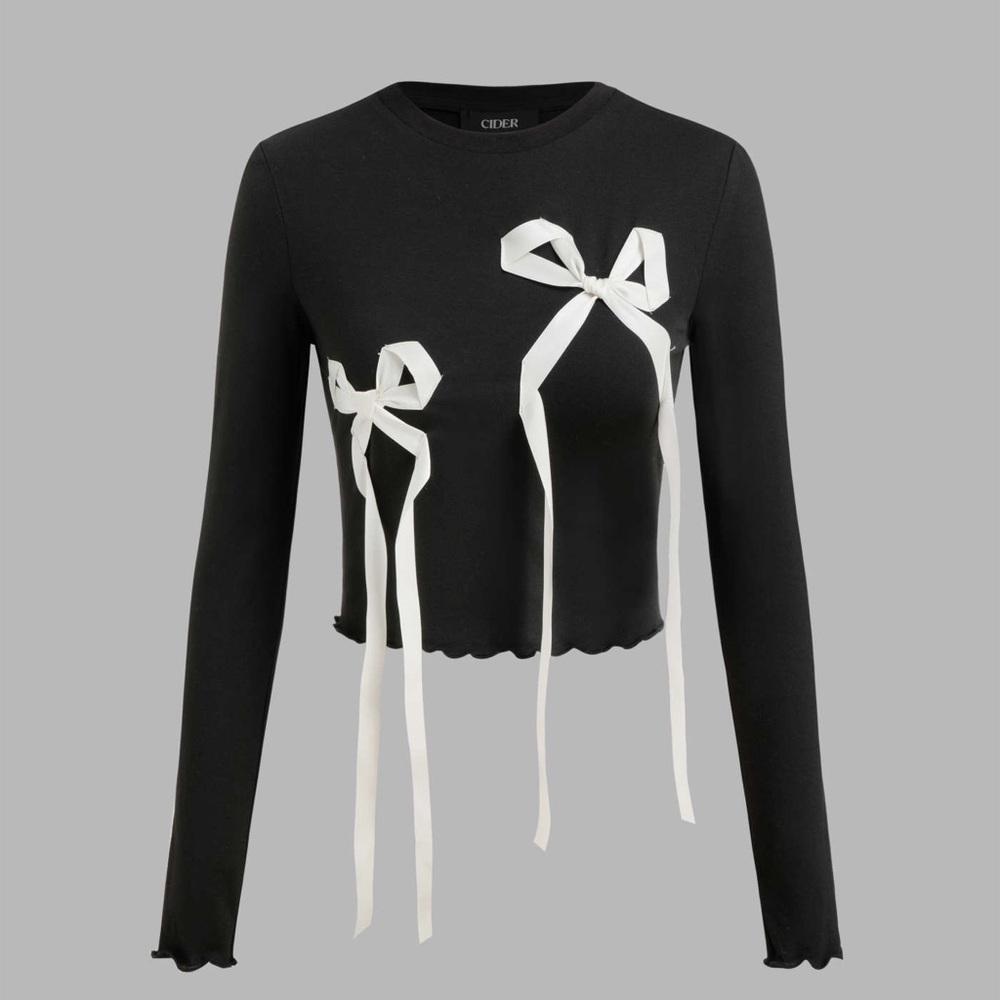 Round Neckline Bowknot Lettuce Trim Crop Tee